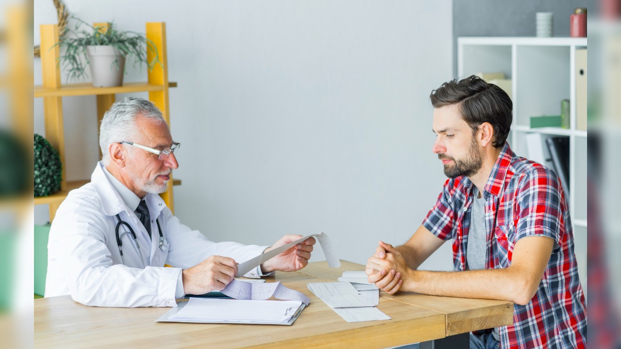 Final Tip: Simple lifestyle changes can control piles naturally. But if pain or bleeding continues, consult a doctor immediately. 