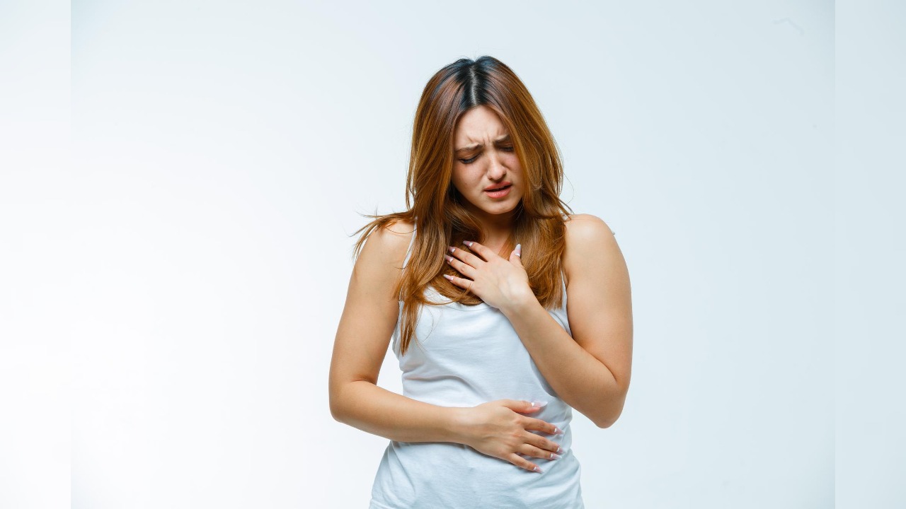 Relieves bloating, acidity, and heaviness instantly. 