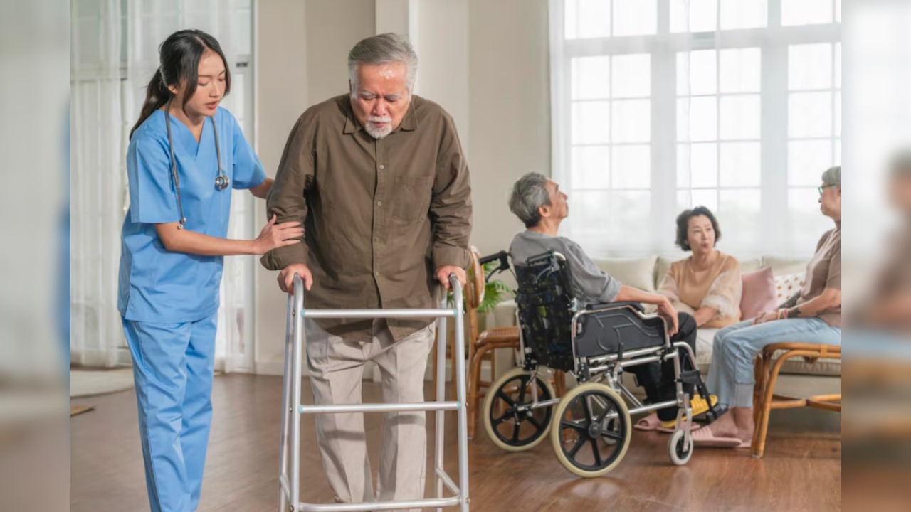 Swiss Park Nursing Home – Kolkata – Highly rated nursing home in Kolkata known for compassionate care and good patient reviews.